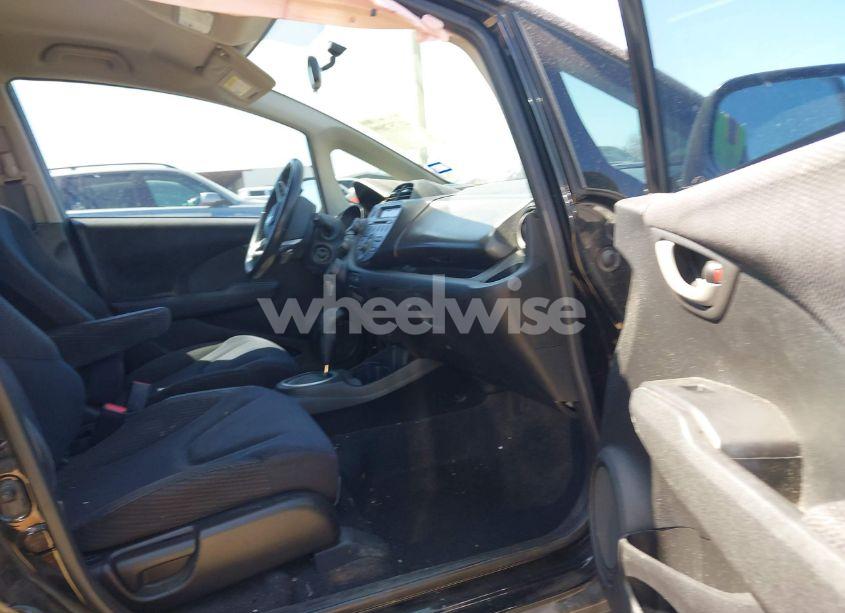 Photo 5 of 2013 Honda Fit SPORT (VIN JHMGE8H57DC049293)