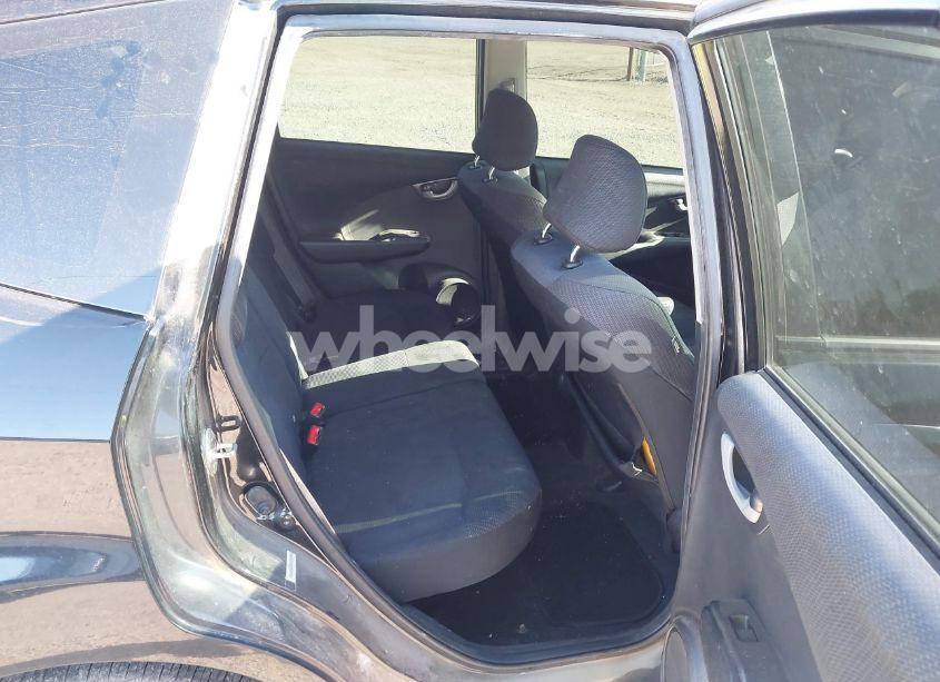 Photo 8 of 2013 Honda Fit SPORT (VIN JHMGE8H58DC037895)