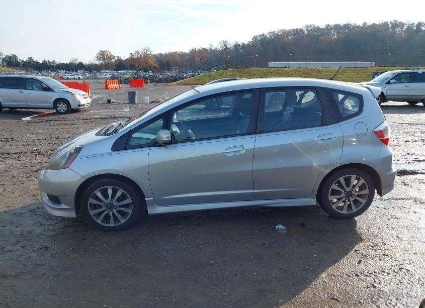 Photo 14 of 2013 Honda Fit SPORT (VIN JHMGE8H58DC047438)