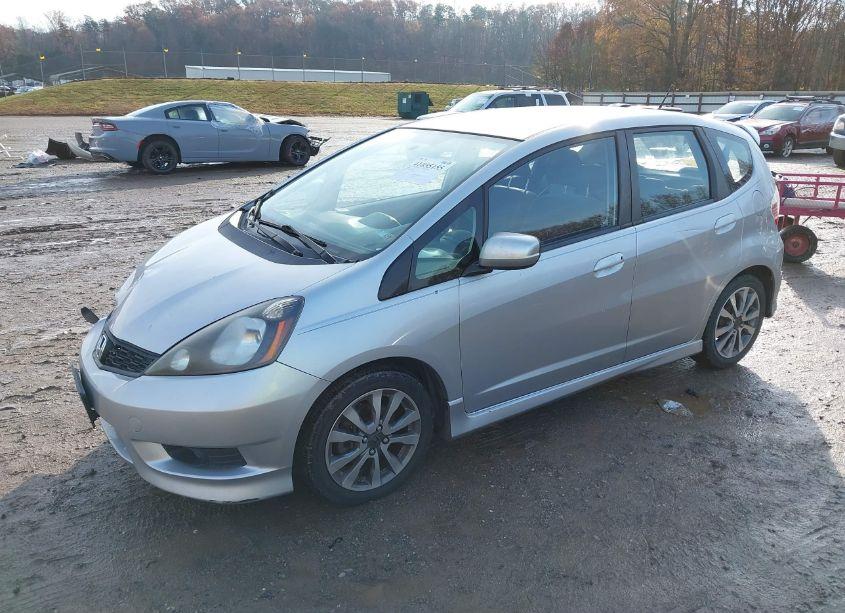 Photo 2 of 2013 Honda Fit SPORT (VIN JHMGE8H58DC047438)
