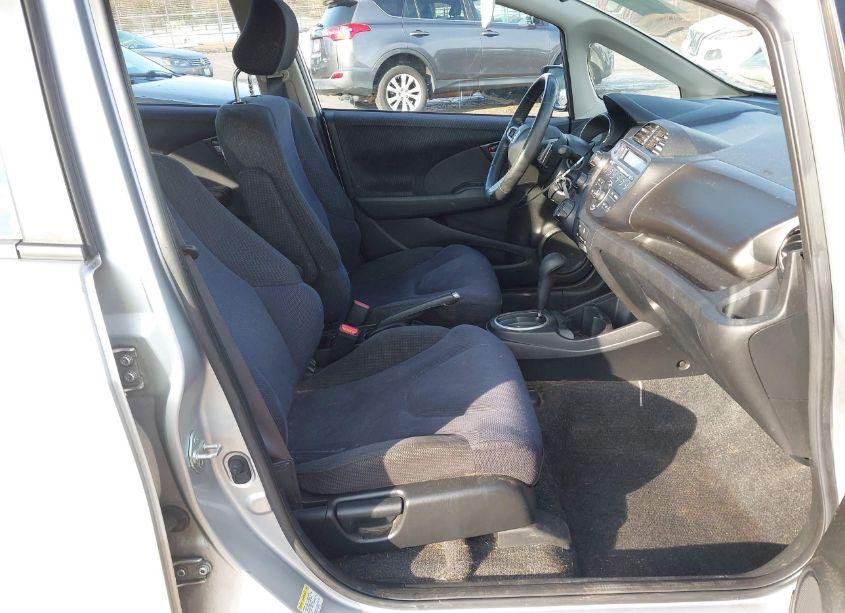 Photo 5 of 2013 Honda Fit SPORT (VIN JHMGE8H58DC047438)