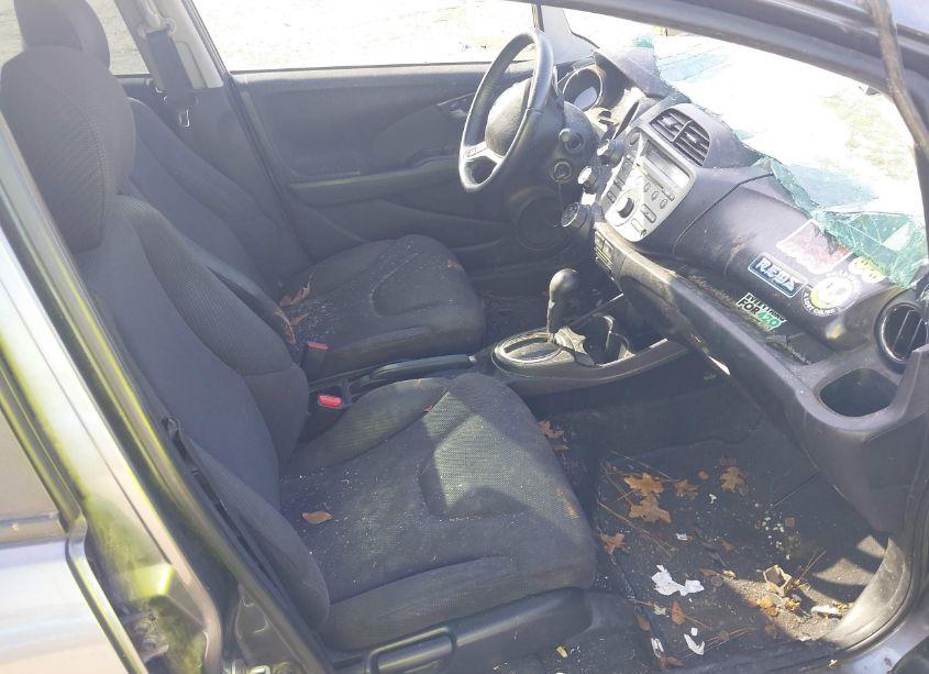 Photo 5 of 2013 Honda Fit SPORT (VIN JHMGE8H58DC058956)