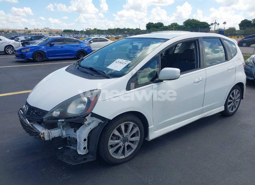 Photo 2 of 2013 Honda Fit SPORT (VIN JHMGE8H59DC077693)
