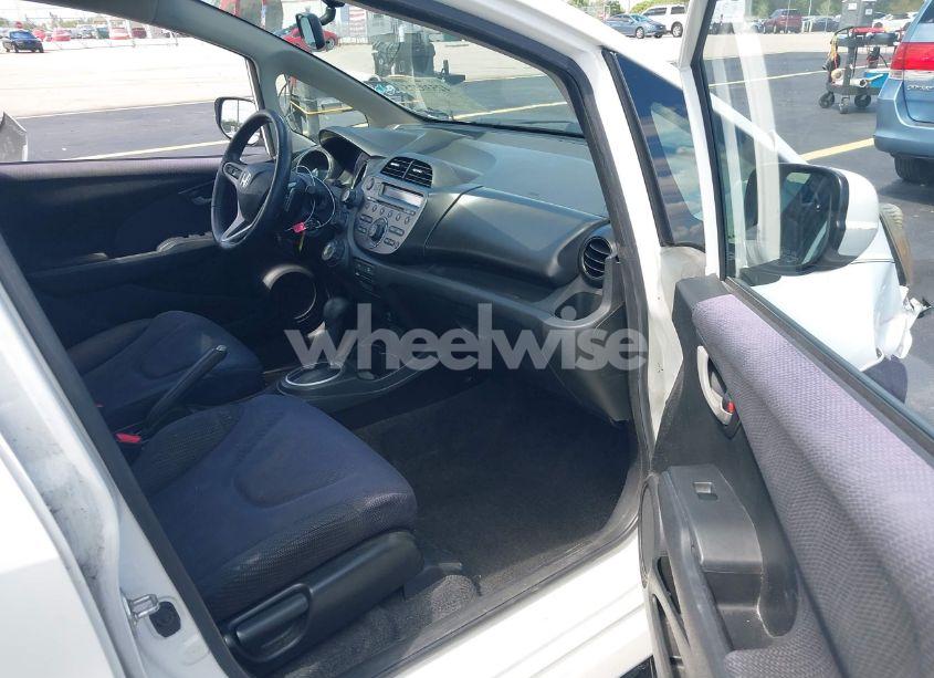 Photo 5 of 2013 Honda Fit SPORT (VIN JHMGE8H59DC077693)