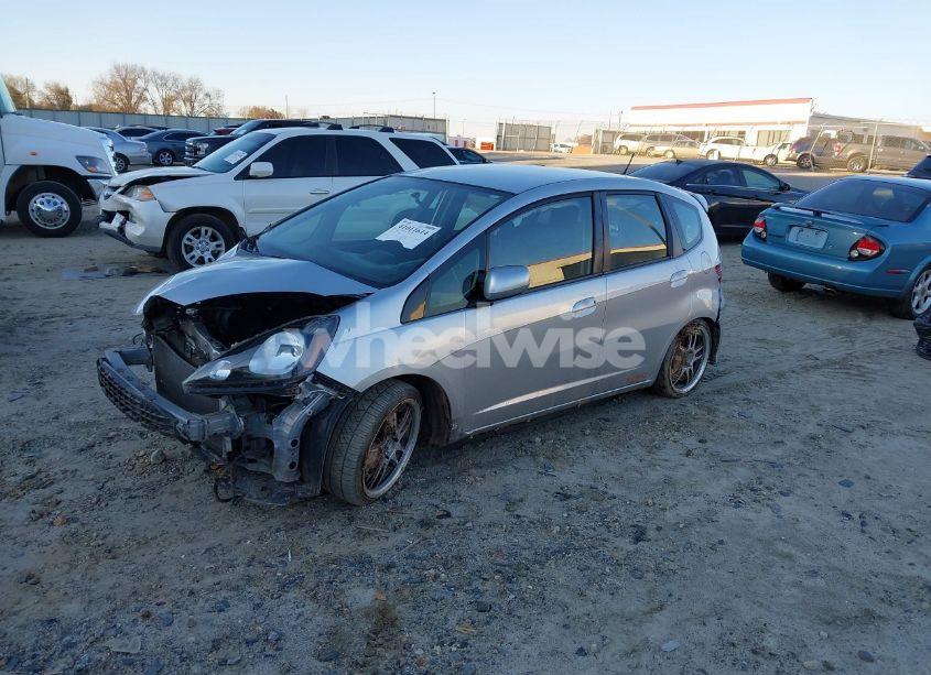 Photo 2 of 2013 Honda Fit SPORT (VIN JHMGE8H5XDC042418)