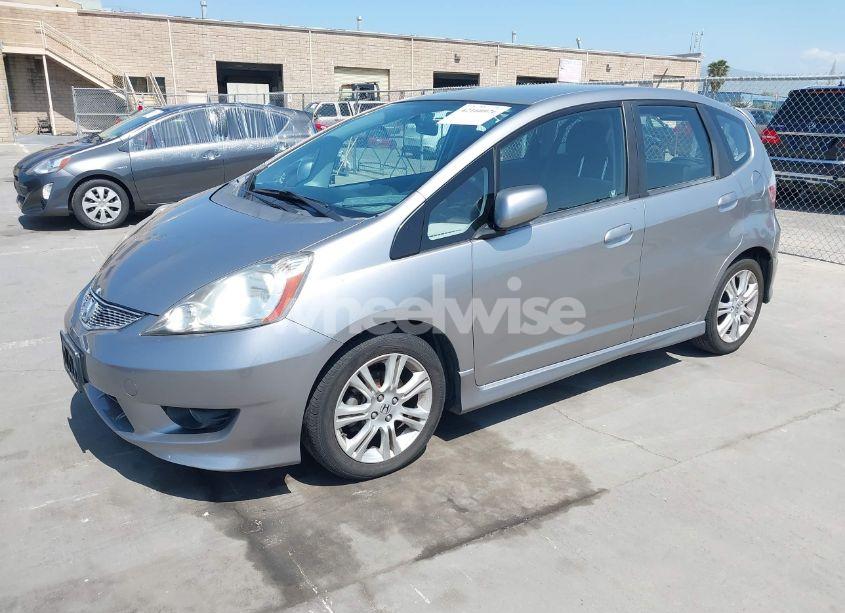 Photo 2 of 2010 Honda Fit SPORT (VIN JHMGE8H67AS018913)