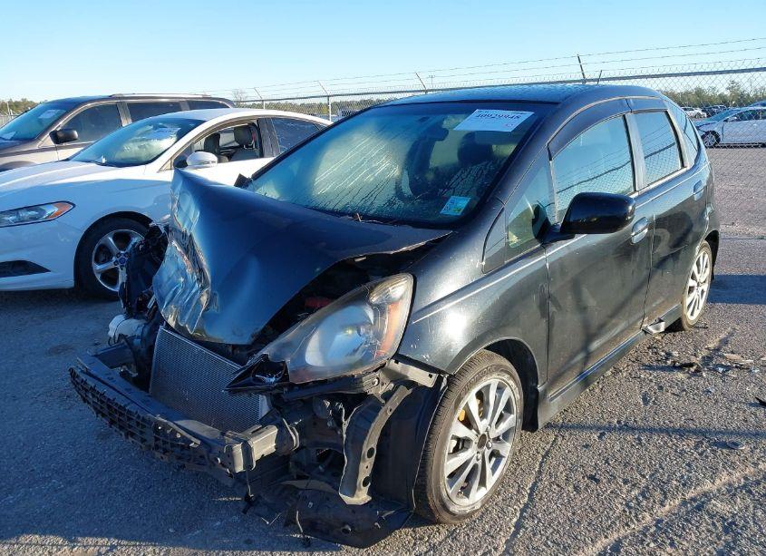 Photo 2 of 2013 Honda Fit SPORT (VIN JHMGE8H68DC057864)