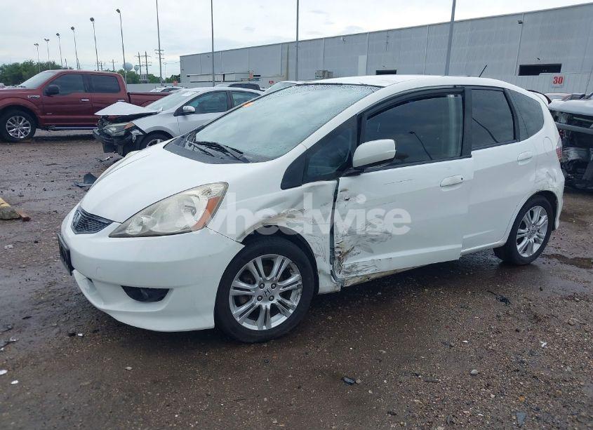 Photo 2 of 2010 Honda Fit SPORT (VIN JHMGE8H6XAC015272)
