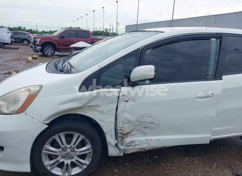 Photo 6 of 2010 Honda Fit SPORT (VIN JHMGE8H6XAC015272)