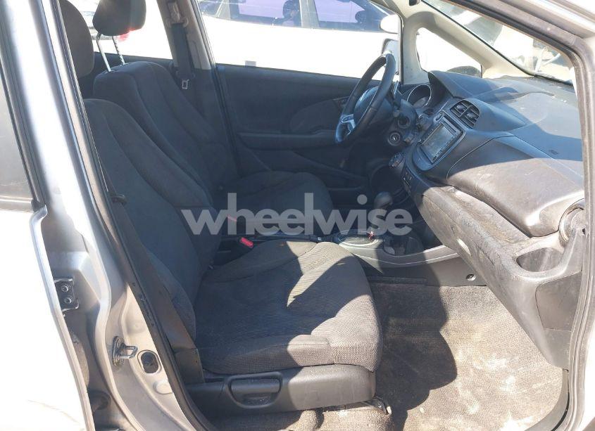 Photo 5 of 2013 Honda Fit SPORT (VIN JHMGE8H6XDC022677)