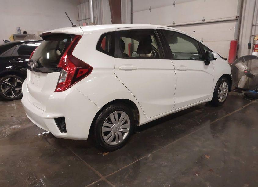 Photo 4 of 2016 Honda Fit LX (VIN JHMGK5H50GS012944)