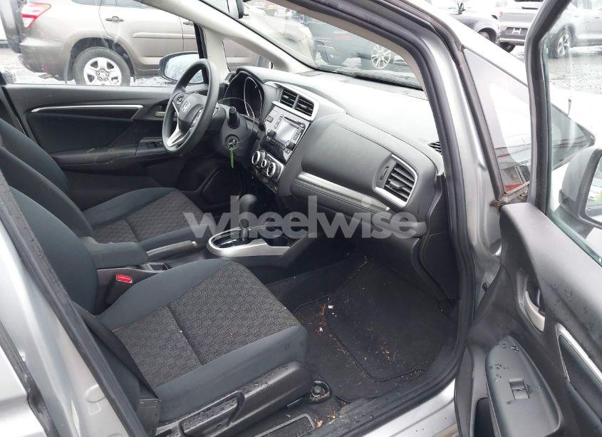 Photo 5 of 2016 Honda Fit LX (VIN JHMGK5H50GX008346)