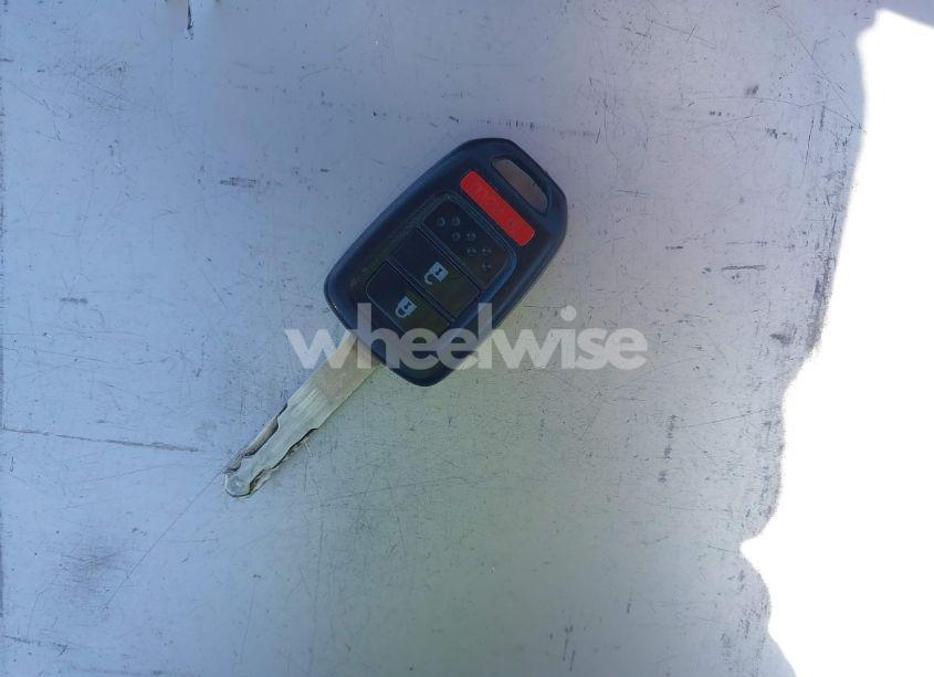 Photo 11 of 2016 Honda Fit LX (VIN JHMGK5H50GX015491)