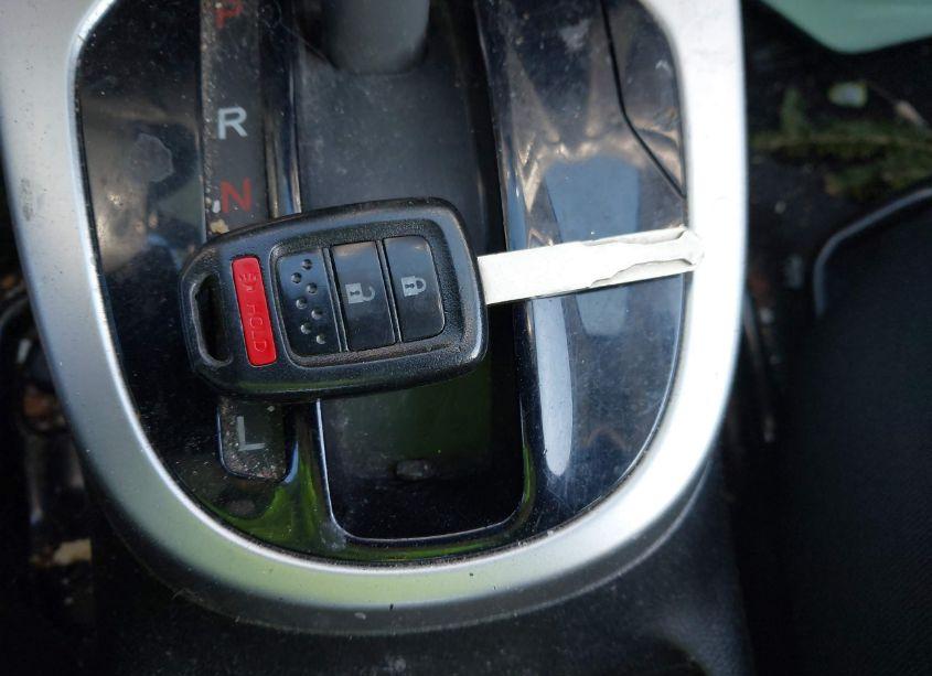 Photo 11 of 2016 Honda Fit LX (VIN JHMGK5H51GS004870)