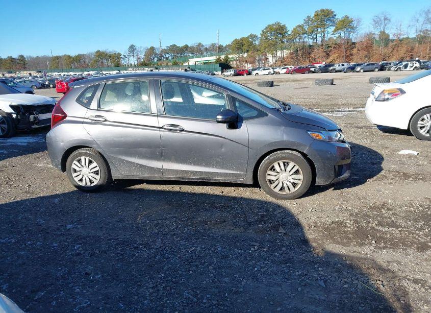 Photo 13 of 2016 Honda Fit LX (VIN JHMGK5H51GS004870)