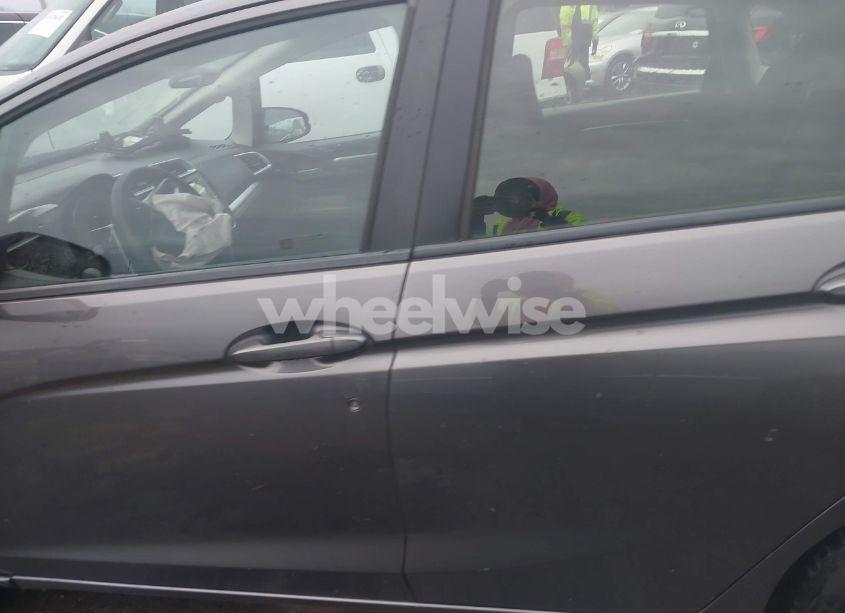 Photo 14 of 2016 Honda Fit LX (VIN JHMGK5H51GS010409)