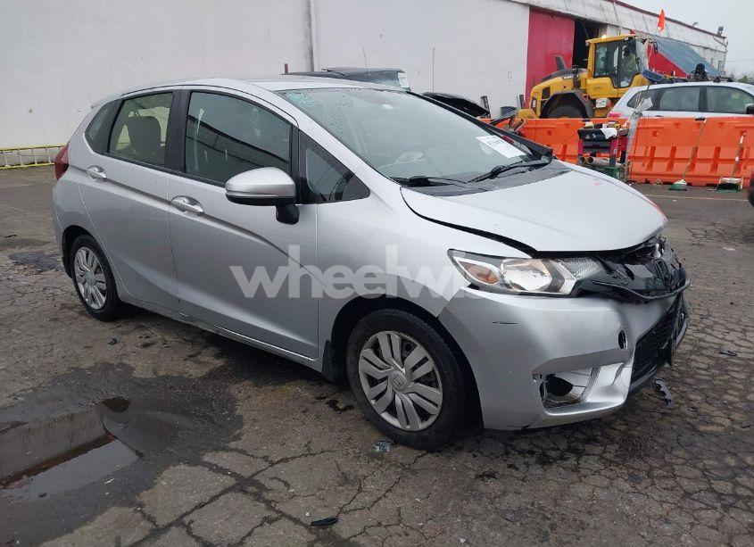 2016 Honda Fit LX (VIN JHMGK5H51GS011303) main photo