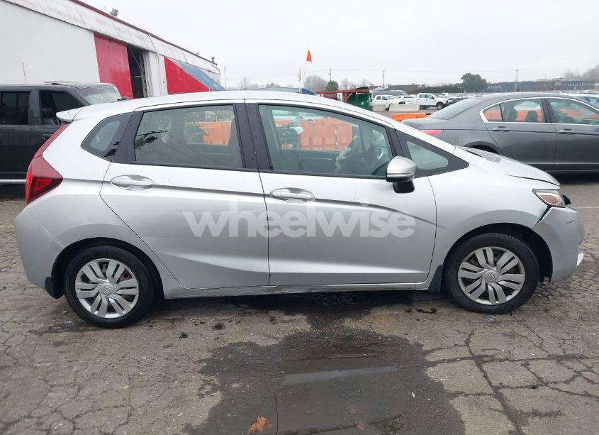 Photo 13 of 2016 Honda Fit LX (VIN JHMGK5H51GS011303)