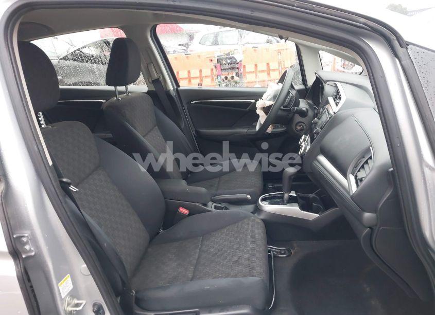 Photo 5 of 2016 Honda Fit LX (VIN JHMGK5H51GS011303)