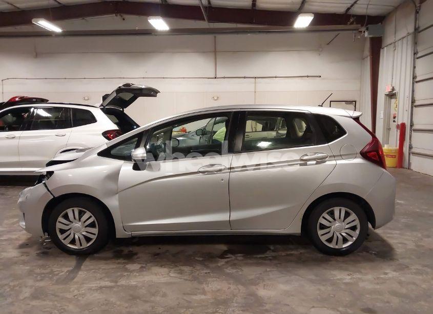 Photo 15 of 2016 Honda Fit LX (VIN JHMGK5H51GX009912)
