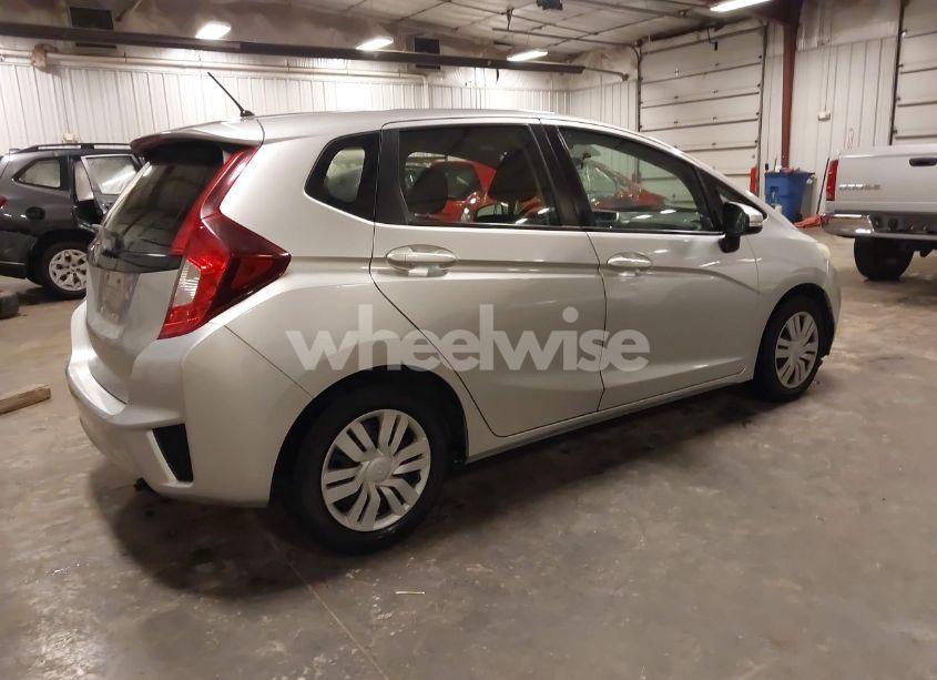 Photo 4 of 2016 Honda Fit LX (VIN JHMGK5H51GX009912)