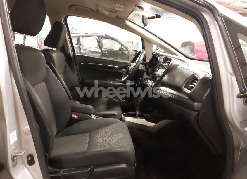 Photo 5 of 2016 Honda Fit LX (VIN JHMGK5H51GX009912)