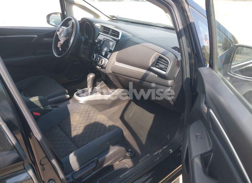 Photo 5 of 2016 Honda Fit LX (VIN JHMGK5H51GX028878)