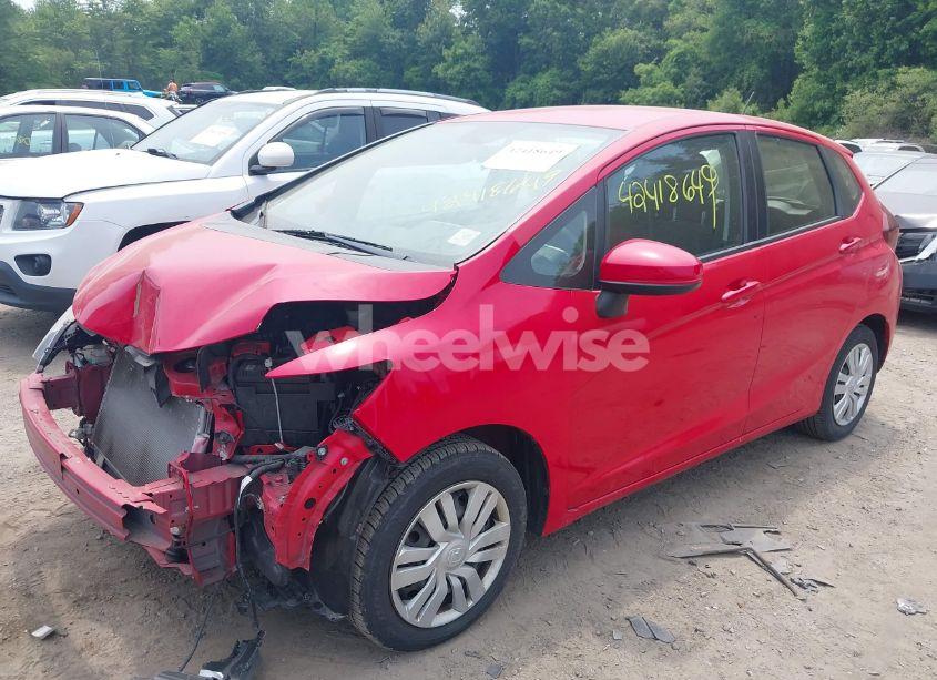 Photo 2 of 2017 Honda Fit LX (VIN JHMGK5H51HS001890)