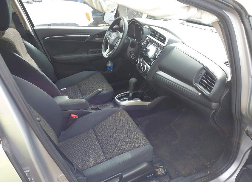 Photo 5 of 2017 Honda Fit LX (VIN JHMGK5H51HS010038)