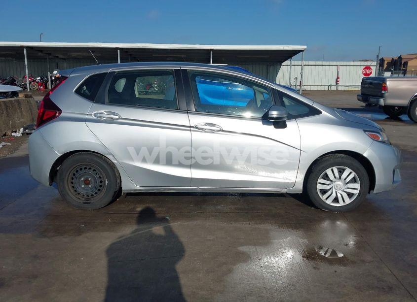 Photo 13 of 2016 Honda Fit LX (VIN JHMGK5H52GX009255)