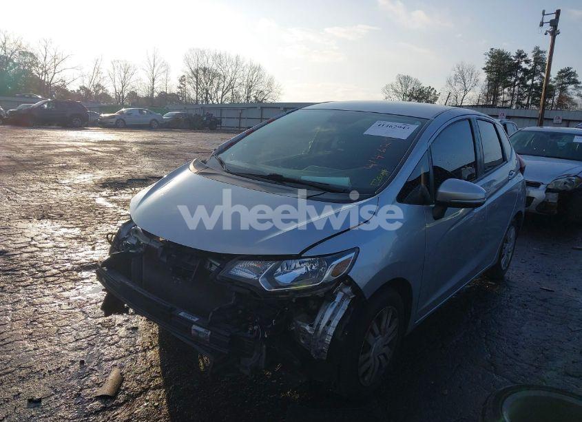 Photo 2 of 2016 Honda Fit LX (VIN JHMGK5H53GS002151)