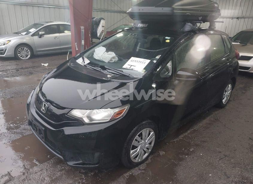 Photo 2 of 2016 Honda Fit LX (VIN JHMGK5H53GX014934)