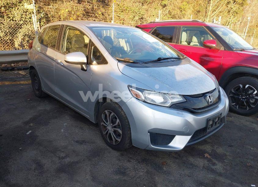 2016 Honda Fit LX (VIN JHMGK5H53GX028364) main photo