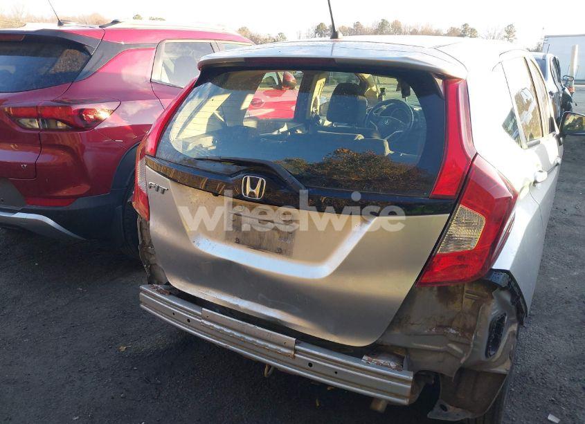 Photo 16 of 2016 Honda Fit LX (VIN JHMGK5H53GX028364)