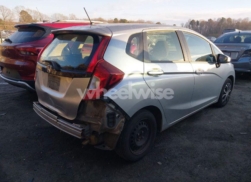 Photo 4 of 2016 Honda Fit LX (VIN JHMGK5H53GX028364)