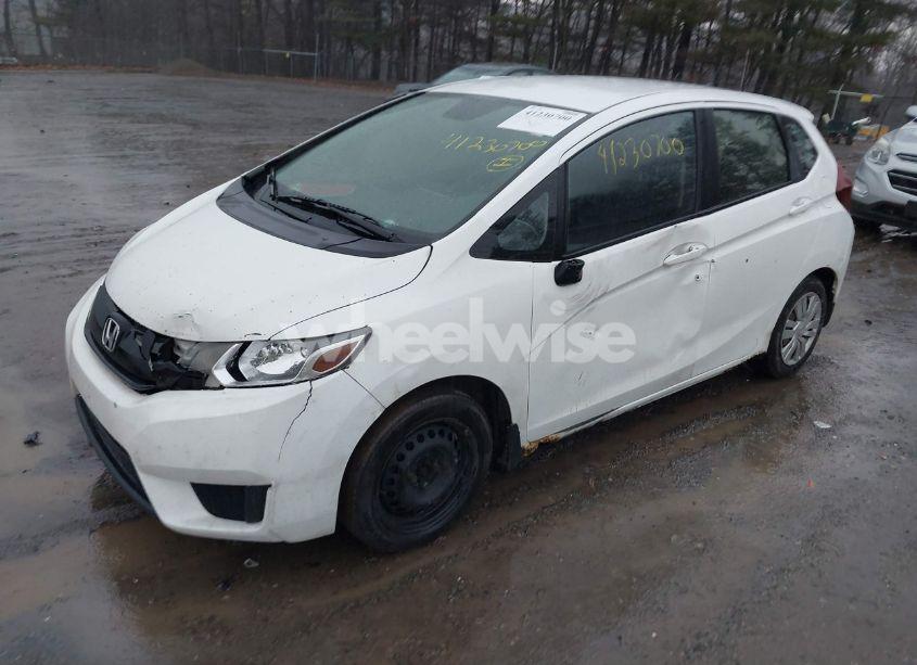 Photo 2 of 2016 Honda Fit LX (VIN JHMGK5H54GX004543)