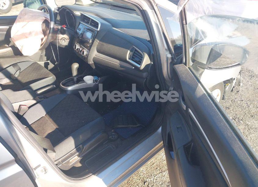 Photo 5 of 2016 Honda Fit LX (VIN JHMGK5H54GX007250)