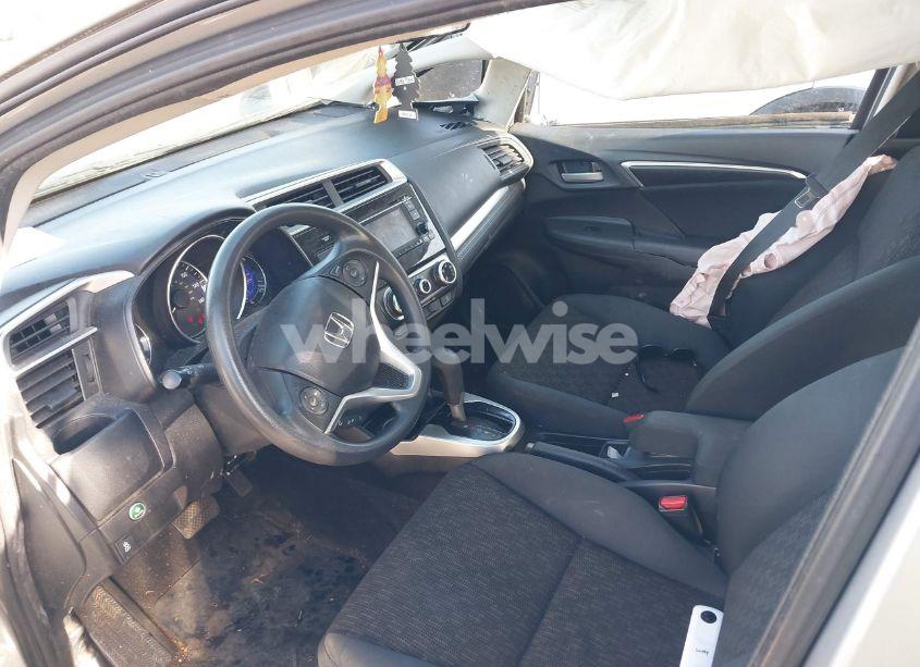 Photo 5 of 2017 Honda Fit LX (VIN JHMGK5H54HS013984)