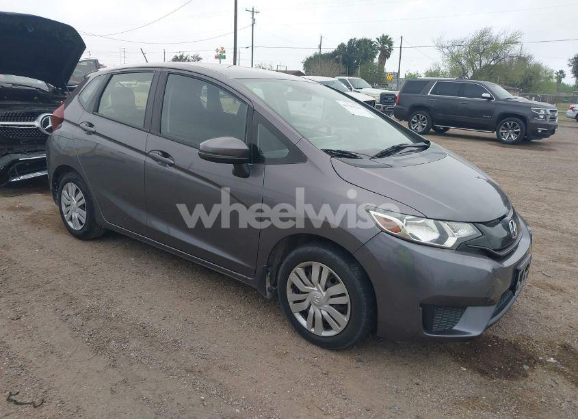 2017 Honda Fit LX (VIN JHMGK5H54HS019316) main photo