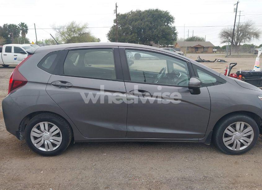 Photo 13 of 2017 Honda Fit LX (VIN JHMGK5H54HS019316)