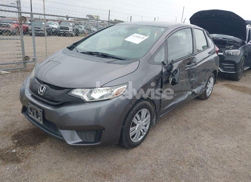 Photo 2 of 2017 Honda Fit LX (VIN JHMGK5H54HS019316)