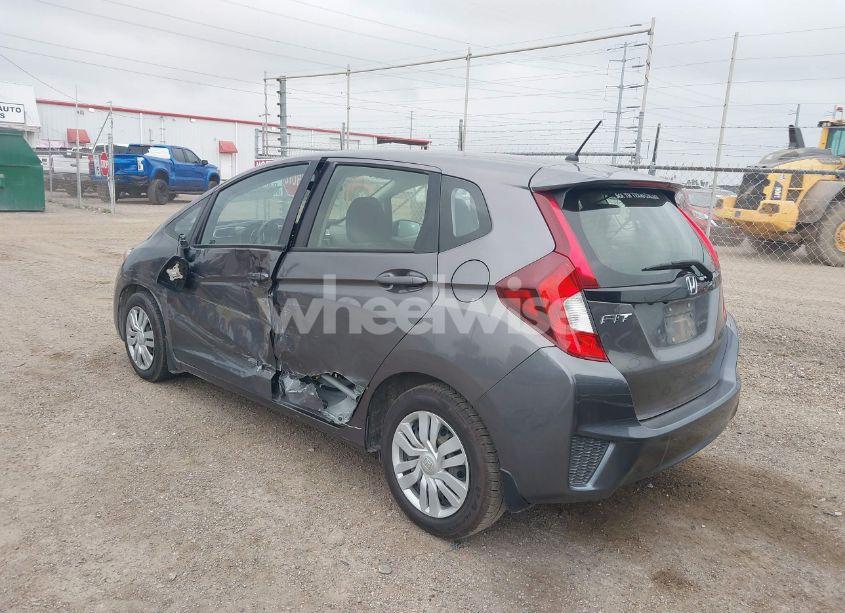 Photo 3 of 2017 Honda Fit LX (VIN JHMGK5H54HS019316)
