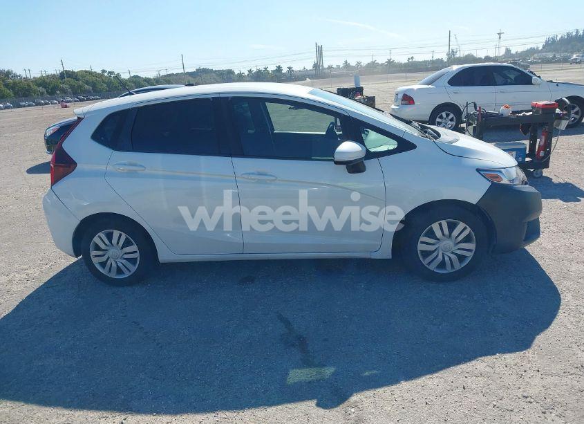Photo 13 of 2016 Honda Fit LX (VIN JHMGK5H55GS005455)