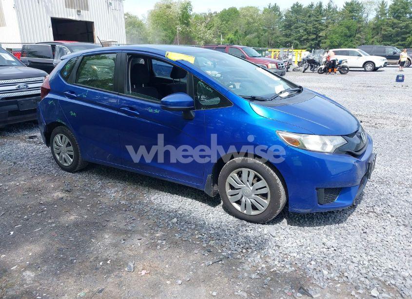 2016 Honda Fit LX (VIN JHMGK5H55GX027913) main photo