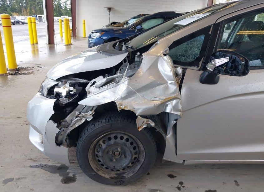 Photo 6 of 2016 Honda Fit LX (VIN JHMGK5H56GX035065)