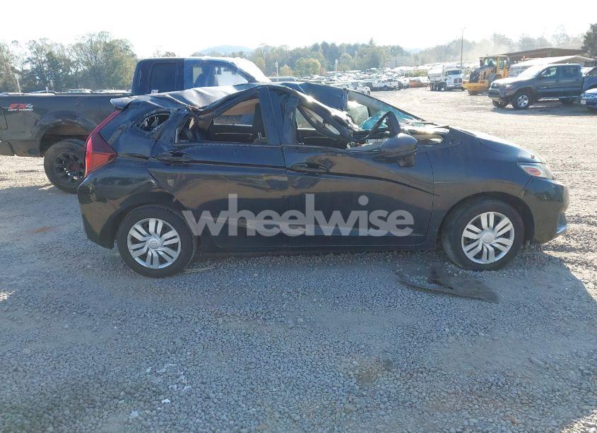 Photo 12 of 2016 Honda Fit LX (VIN JHMGK5H56GX038709)