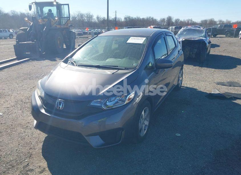 Photo 2 of 2017 Honda Fit LX (VIN JHMGK5H56HS005482)