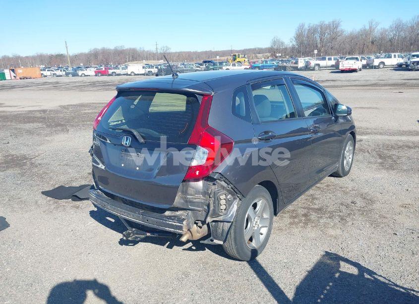 Photo 4 of 2017 Honda Fit LX (VIN JHMGK5H56HS005482)