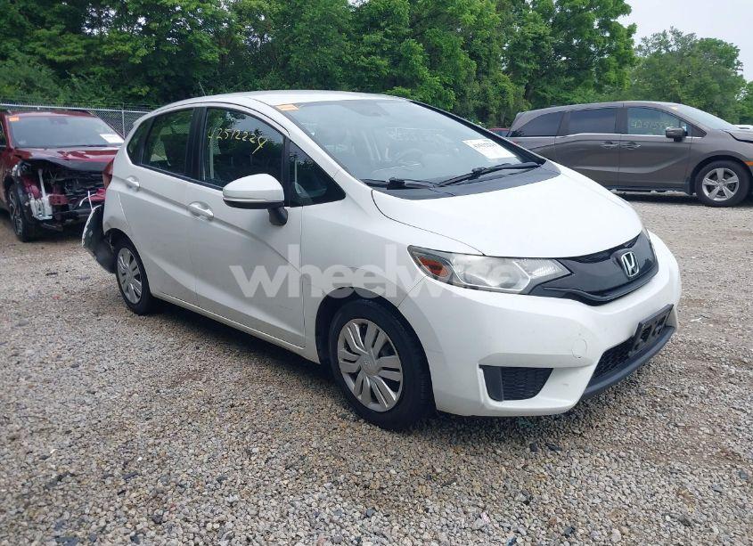 2016 Honda Fit LX (VIN JHMGK5H57GX001748) main photo