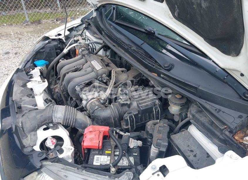 Photo 10 of 2016 Honda Fit LX (VIN JHMGK5H57GX001748)